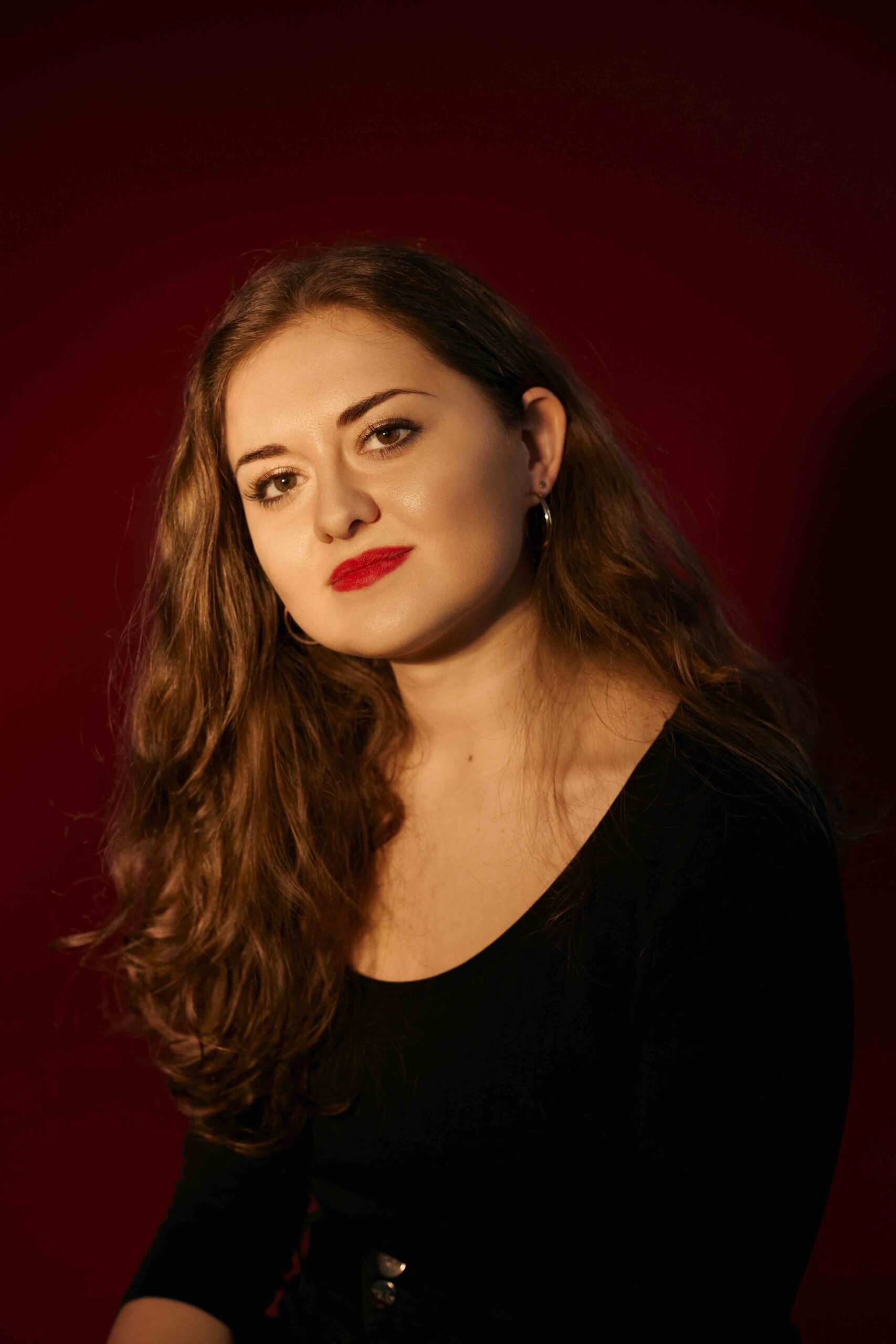 Pressefoto 1_Louisa Specht_©Isabella Hewlett